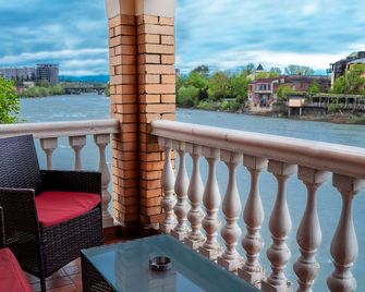 Sanapiro Hotel - Kutaisi - Balcón
