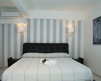 Limoncello Rooms - Salerno - Slaapkamer