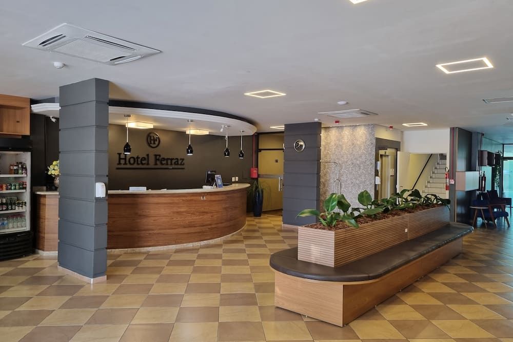 Hotel Ferraz - Pouso Alegre - Recepción