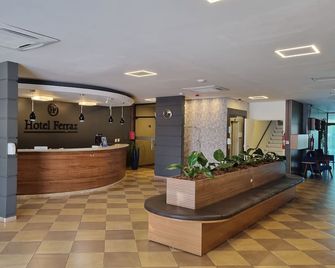 Hotel Ferraz - Pouso Alegre - Recepción
