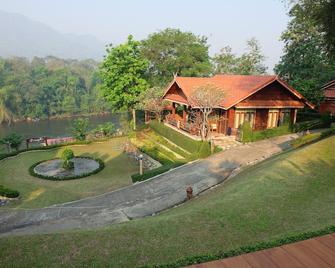 Baanpufa Resort - Sai Yok - Gebäude