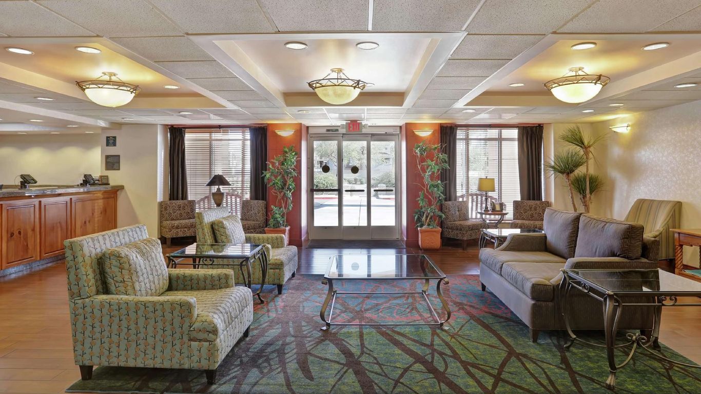 Suites On Scottsdale