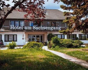 Hotel Am Sachsengang - Groß-Enzersdorf - Edificio
