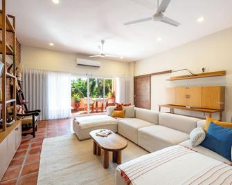 Casa Bella Cruz - La Cruz de Huanacaxtle - Living room