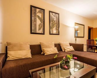 Vip Executive Suites Maputo - Maputo - Olohuone