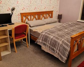 Sommerset Cottages - 2 Br House - Sunderland - Bedroom