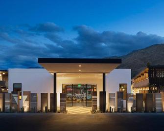 V Palm Springs - Palm Springs - Byggnad