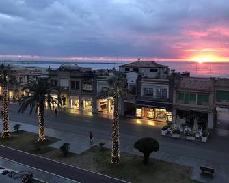 Hotel Bella Riviera - Viareggio - Patio