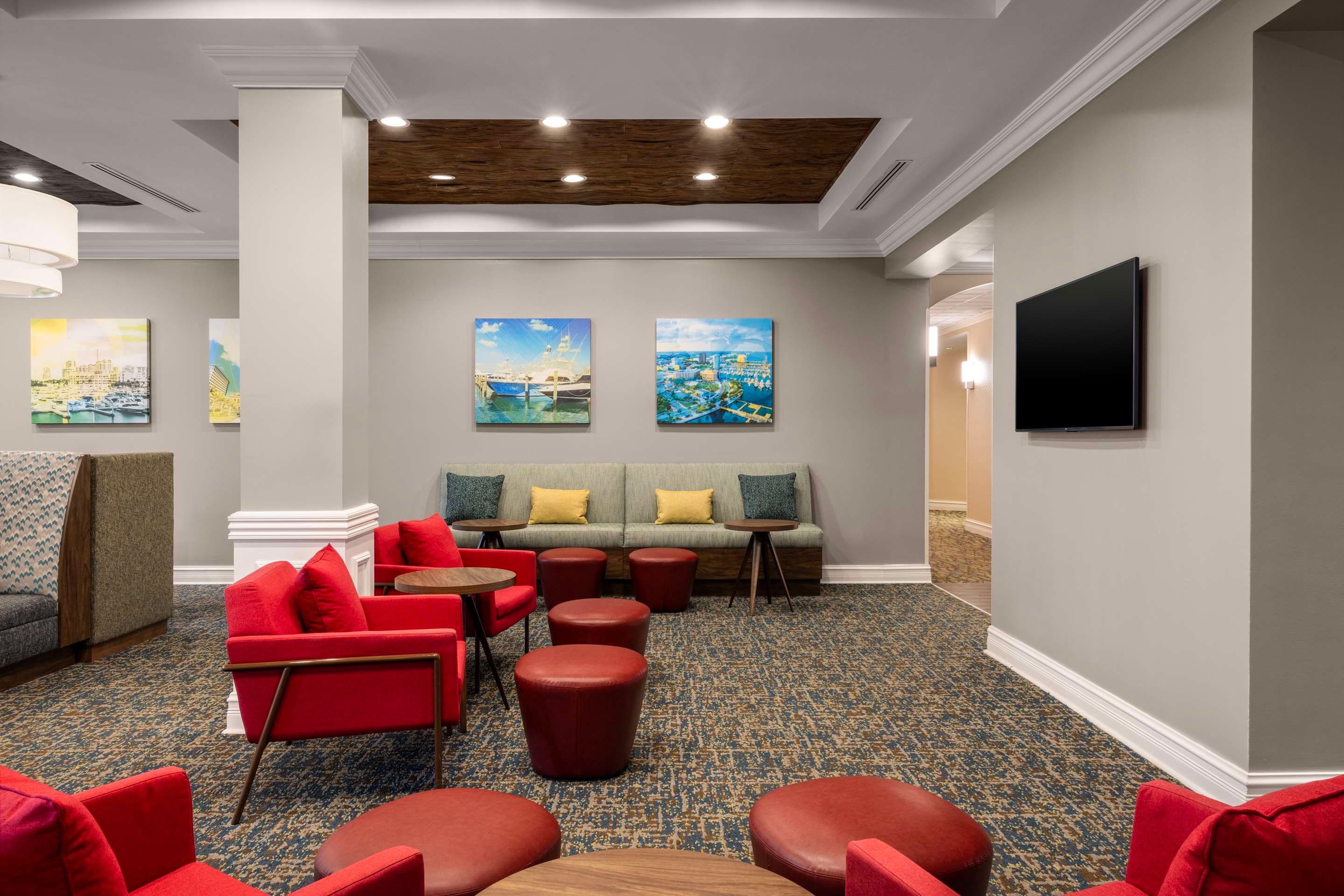Hampton Inn West Palm Beach Central Airport thumbnail 3
