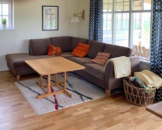 Pet Friendly Home In Hjärnarp With Wifi - Hjärnarp - Vardagsrum