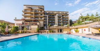 Hotel Villa Portofino Kigali - Kigali - Bể bơi