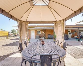 Near Casino & Shops: Cozy Apt in West El Paso! - El Paso - Patio