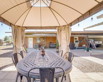 Near Casino & Shops: Cozy Apt in West El Paso! - El Paso - Patio