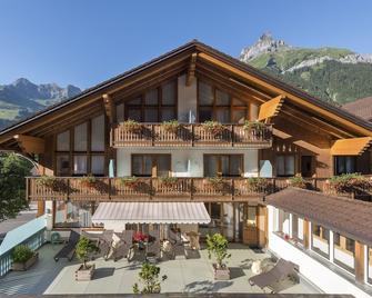 ألبينريزورت إينوالدلي إنجيلبيرج - إنغيلبرغ - مبنى