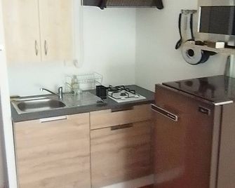 32m2 1st floor - Bourg-Argental - Cocina