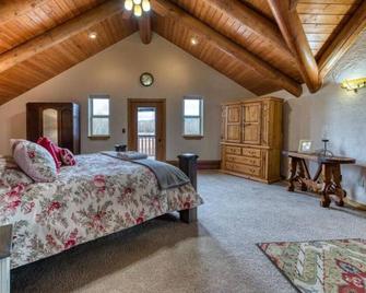 River Cabin Minutes To Town - Hamilton