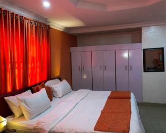 Airport Budget Hotel - Lagos - Bedroom