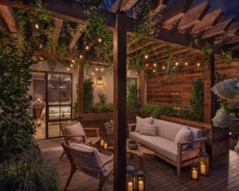 فندق 1 سنترال بارك - نيويورك - شرفة مرصوفة