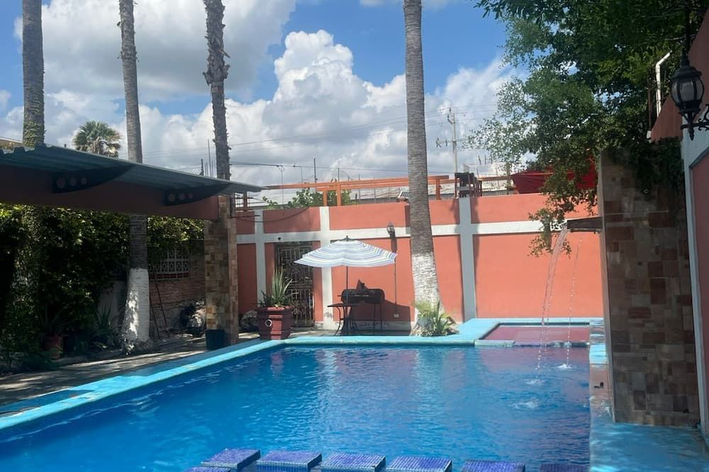 Hotel Plaza California - Reynosa - Piscina