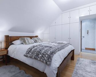 Cosy Flat In London - 沃金 - 臥室