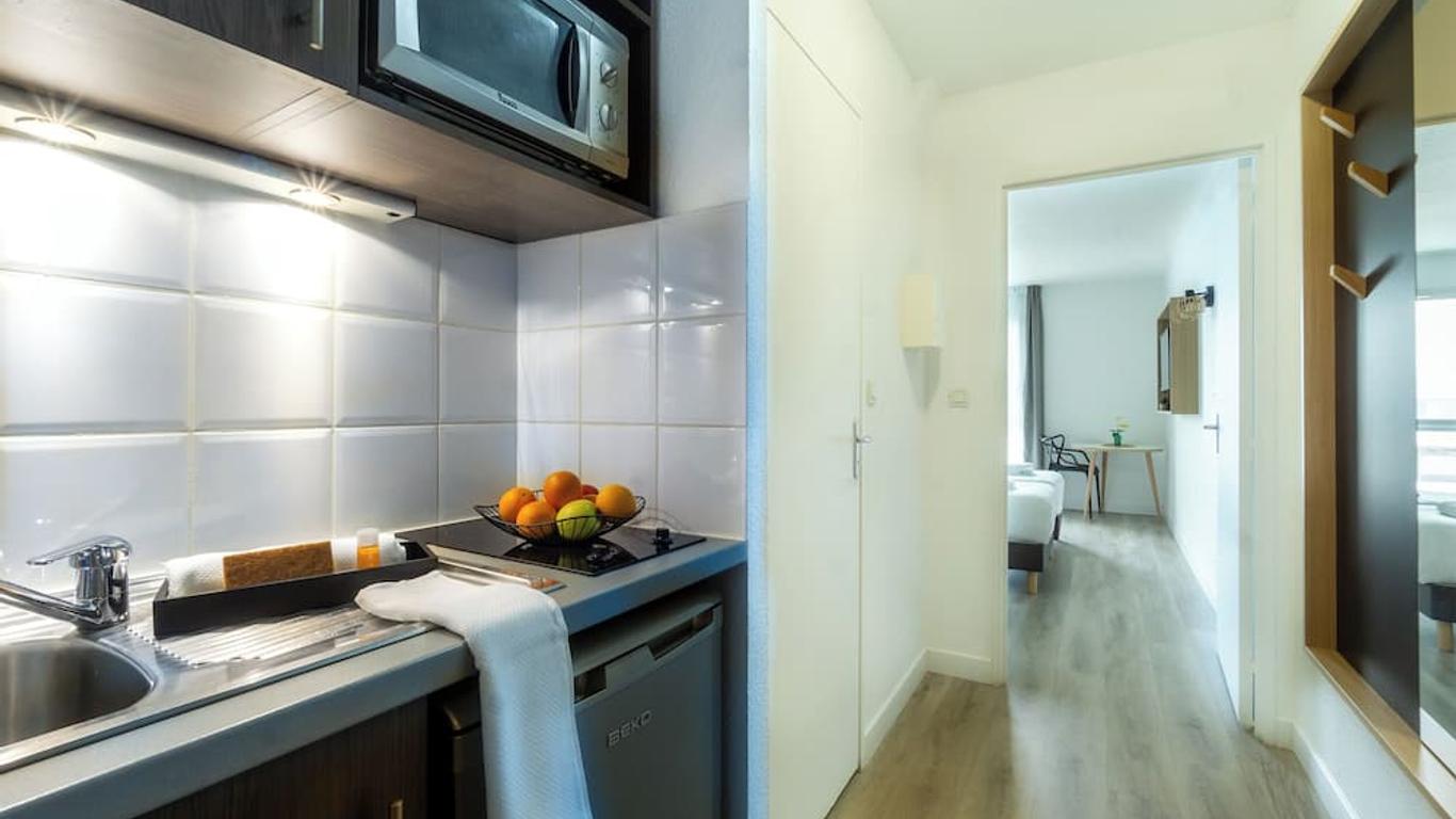 Adagio Access Tours
