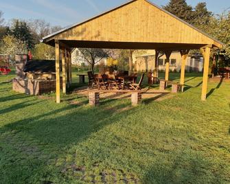 6 cottages perfect for family reunions, near the Spreewald. - Lübbenau - Innenhof