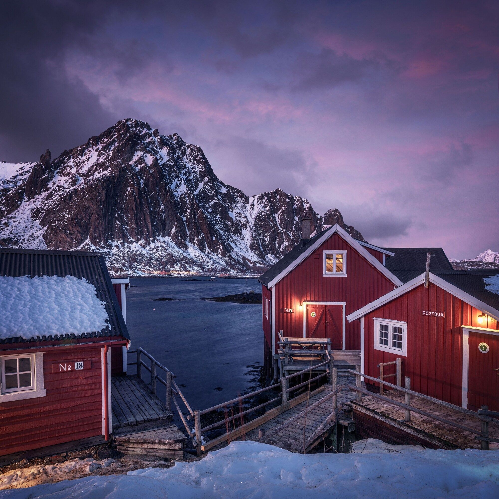 سفناويا روبروار - سفولفاير - مبنى