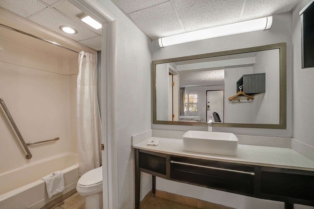 Motel 6 Carlisle, Pa - Cumberland Valley - קרלייל - חדר רחצה