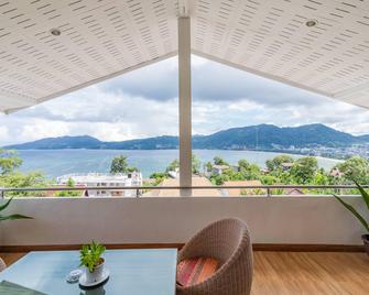 Luxurious 5-Bedroom Pool Villa in Heart of Patong, Phuket - Πουκέτ - Μπαλκόνι