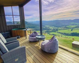 Beresford Heights - Owaka - Living room