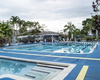 On Vacation Karlaká - Calarcá - Pool