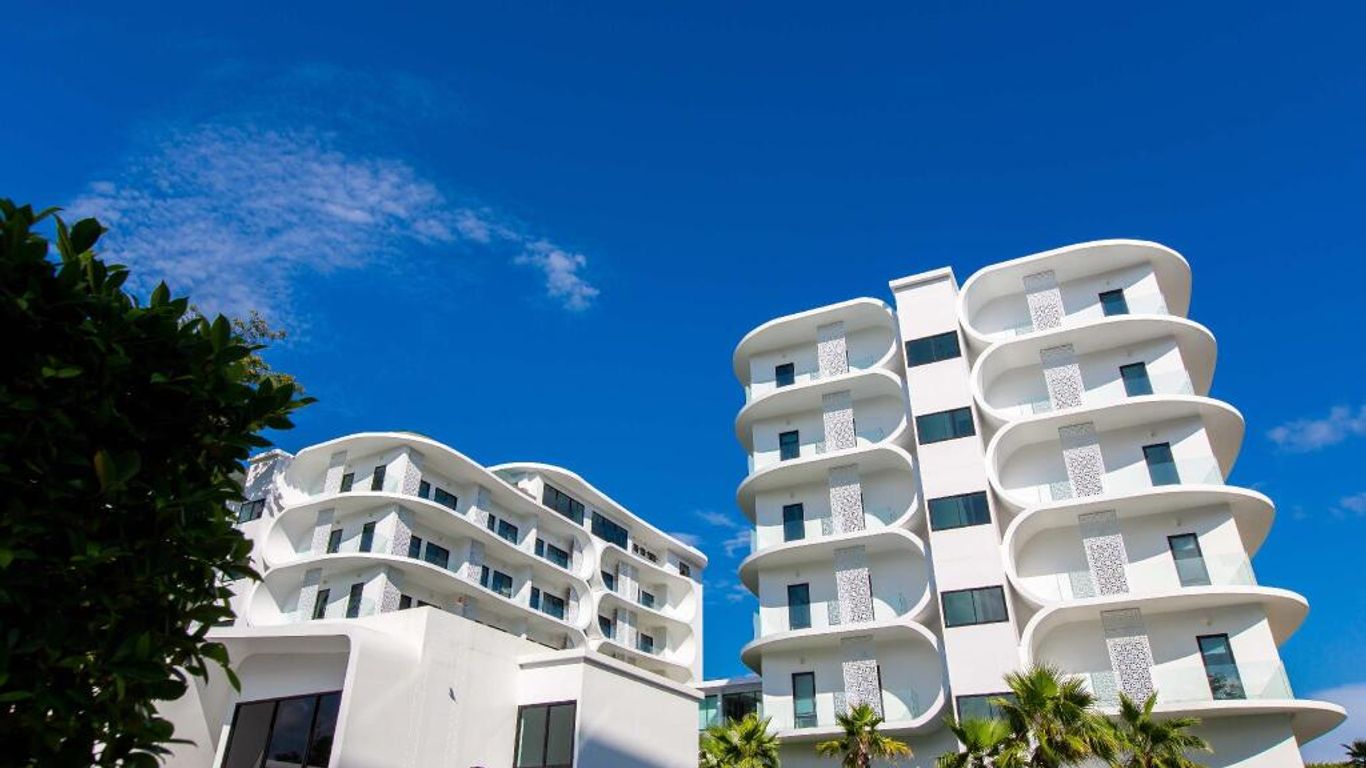 Utopia Phuket Naiharn Beach Grand Resort & Spa