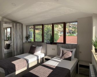 Menua by Horizon Hotels, Yerevan - Yerevan - Bedroom