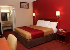 Econo Lodge Chesapeake Route 13 and I-464 - Chesapeake - Bedroom