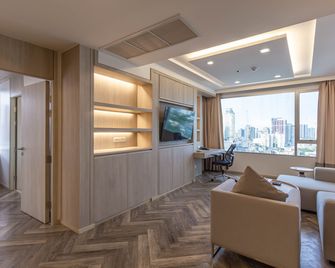 Jasmine Grande Residence - Bangkok - Living room