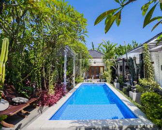 Belvilla Ananda Resort Lovina Beachnearpantai Lovina - Buleleng - Pool