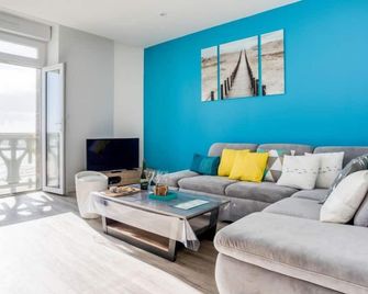 Roch Maria by Interhome - Quiberon - Living room
