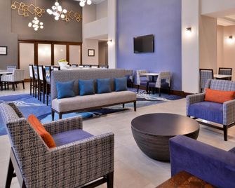 Hampton Inn & Suites Legacy Park-Frisco - Frisco - Lounge