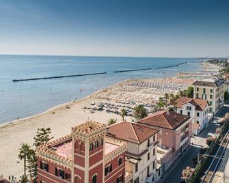 Relais Concorde - Grottammare - Beach