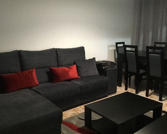 ideal for your vacations in Vila Nova de Gaia Free Wifi - Vila Nova de Gaia - Living room