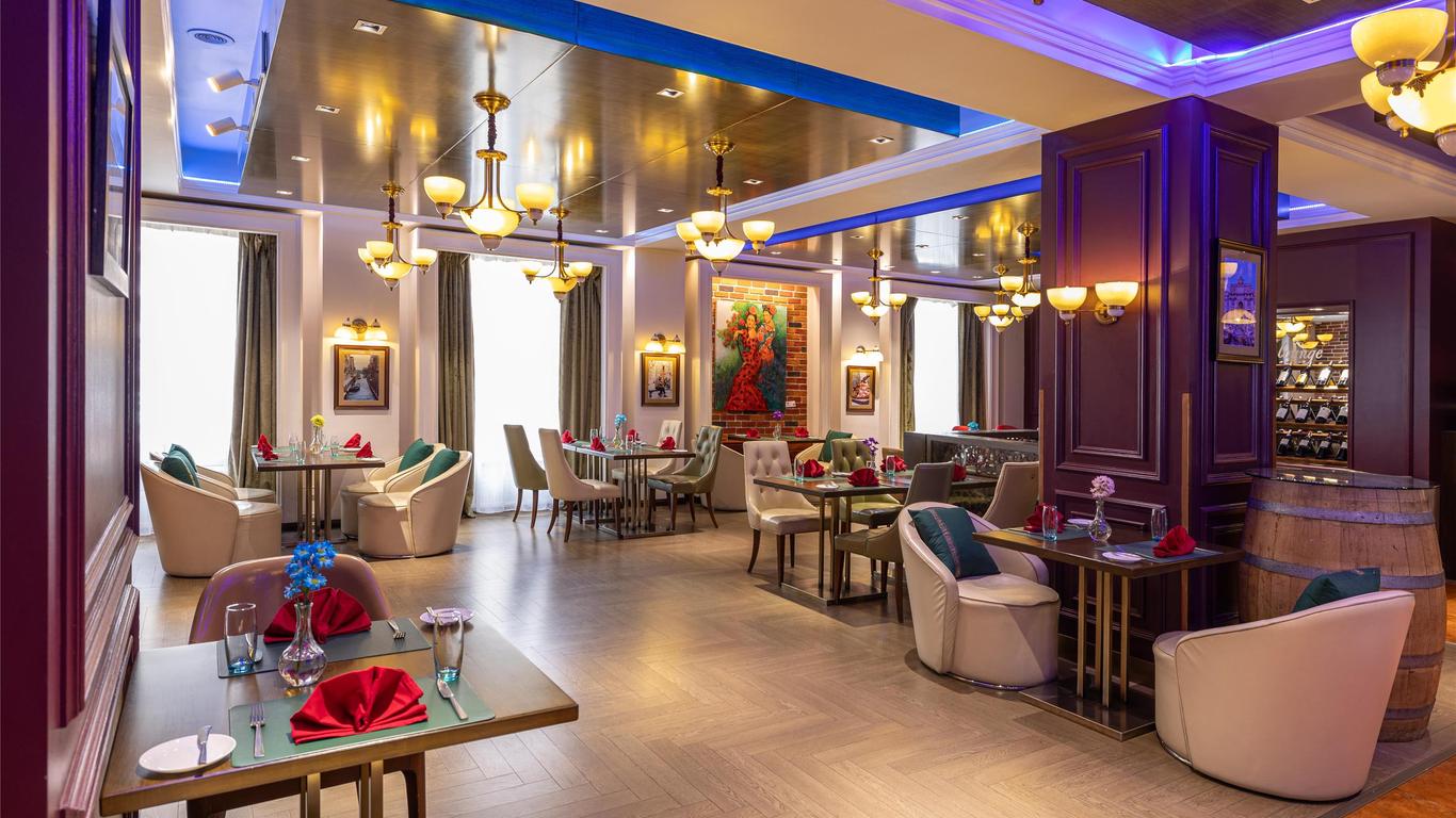 كمبنسكي هوتل خان بالاس