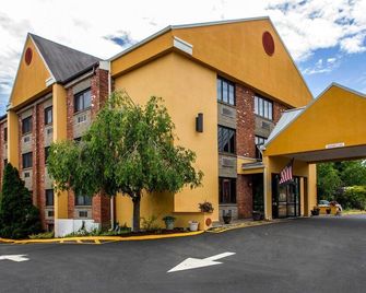 Quality Inn Cromwell - Middletown - Cromwell - Gebouw