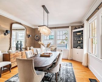 Spacious charming 4-bedroom house in S Tampa Near Water/Downtown - Tampa - Menjador