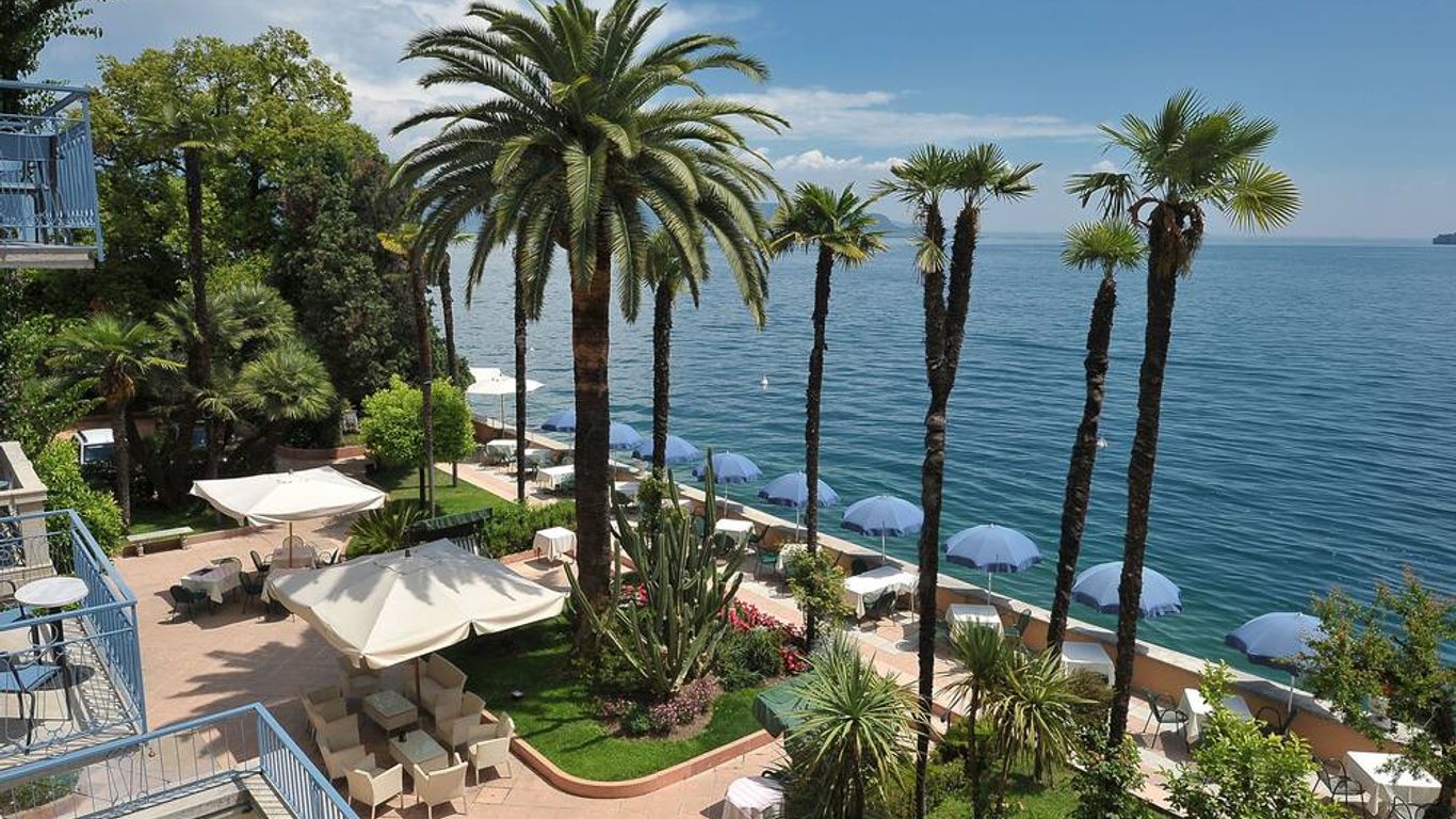 هوتل مونتي بالدو إي فيلا أكواروني