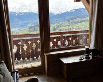 Le Chalet Hotel Cordon - Cordon - Balcony
