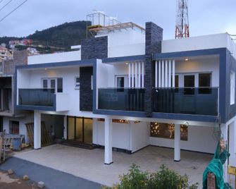 Cyprus Inn - Ooty - Building