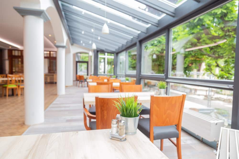 داس إبرتور هوتل آند هوستل - بوبارد - مطعم