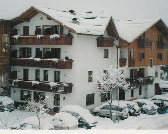 Hotel Orso Grigio - Pinzolo - Rakennus