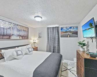 Cute and Comfortable, pet-friendly, close to many amazing attractions. - Dove Creek