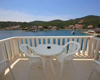 Apartment Zaglav 8144a - Zaglav - Balcony
